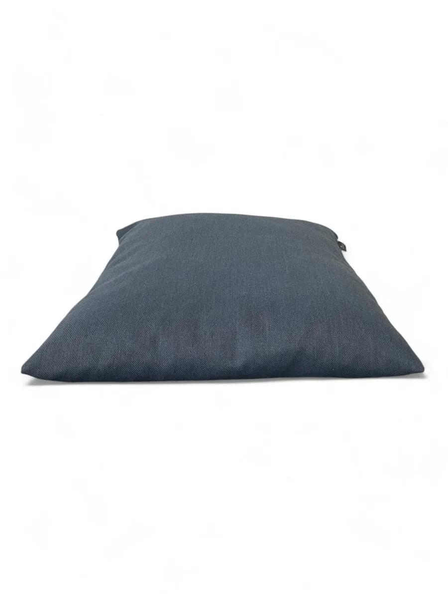 Natté carbon sky cushion photo 2