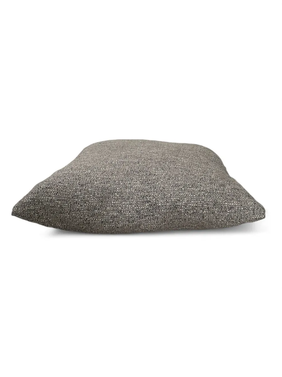 Tundra granit cushion photo 2